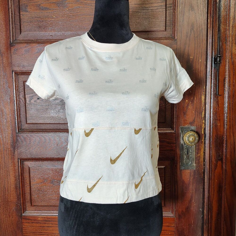 Nike Spell Out& Swoosh Print All Over 100% Cotton Wmns Tee Size XS/T714